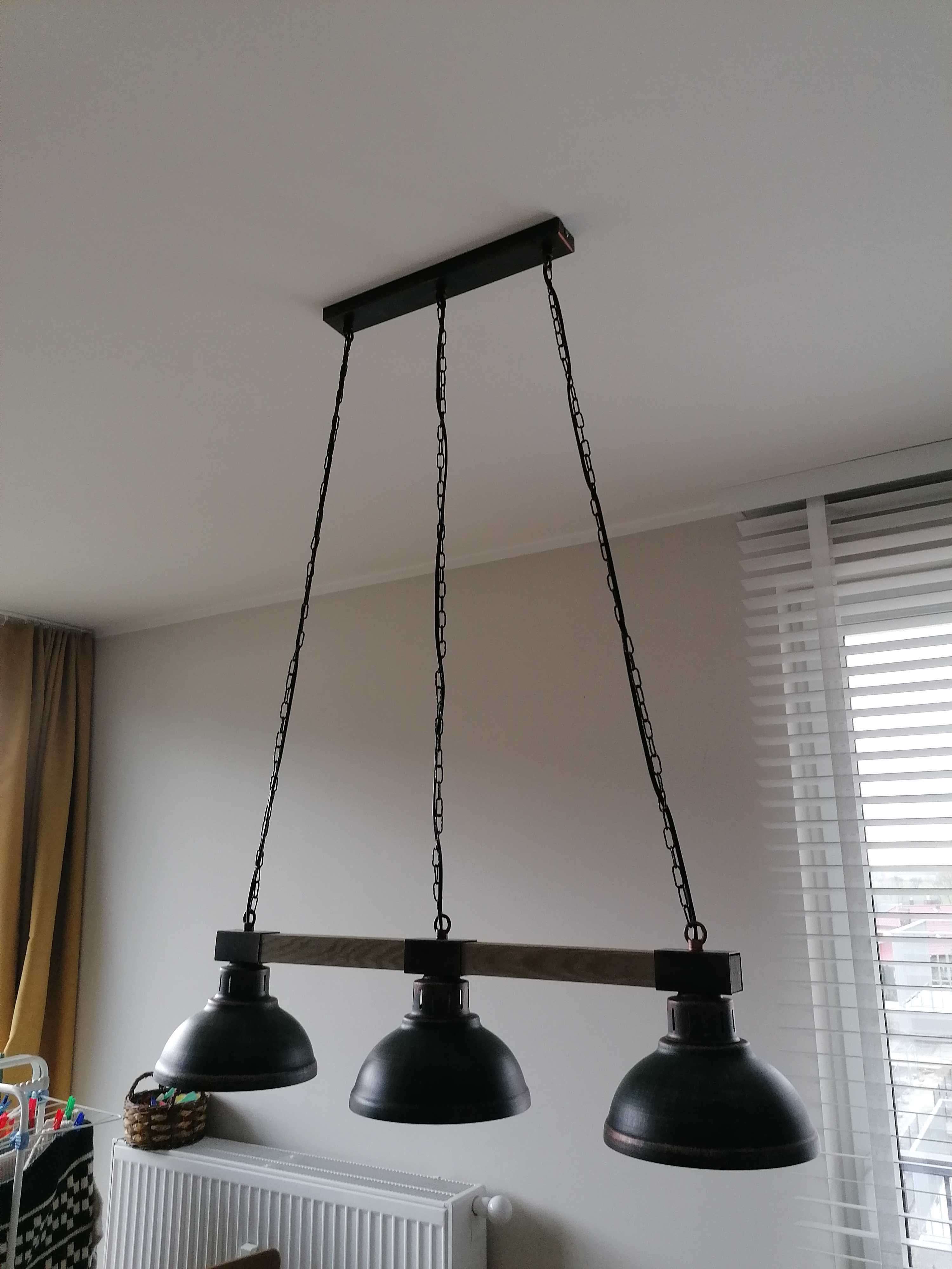 Lampa sufitowa industrialna