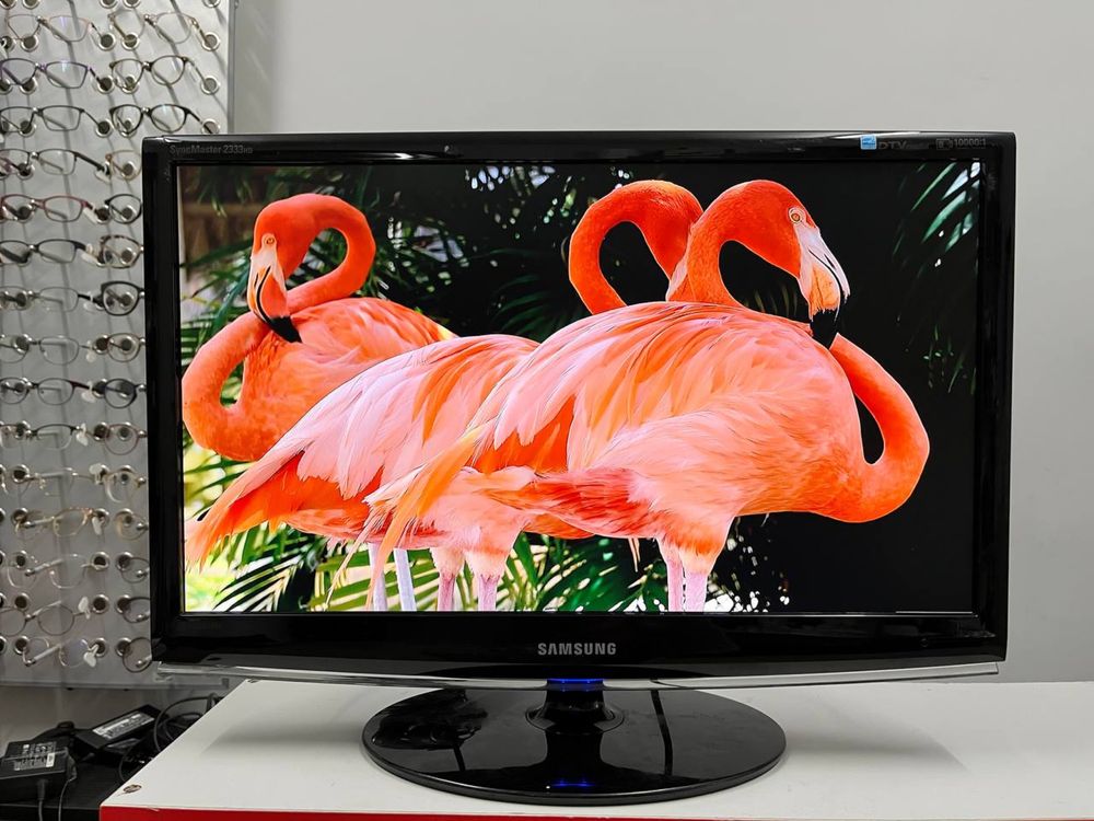 Телевізор Samsung LS23CFVKF/XE