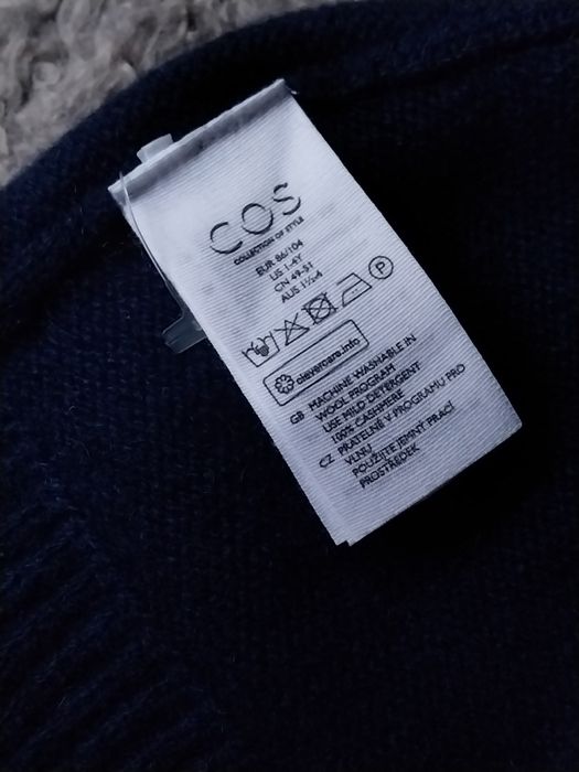 COS czapka dziecięca z kaszmiru 100% na 1 - 4 lata