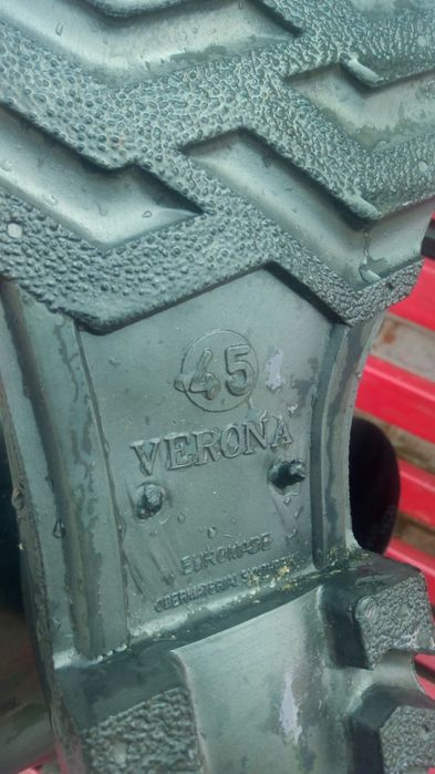 Продам чоловічі чоботи