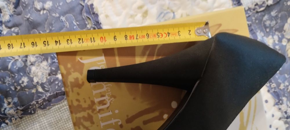 Szpilki materiałowe imprezowe