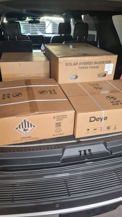 Акумуляторна батарея Deye SE-G5.1Pro-B LiFePO4 51,2V 100Ah
LIFEPO4 V