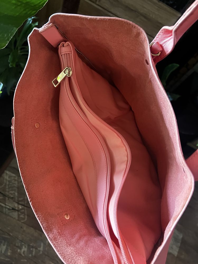 Elegancka torebka Mohito, Duża, praktyczna, jak nowa!