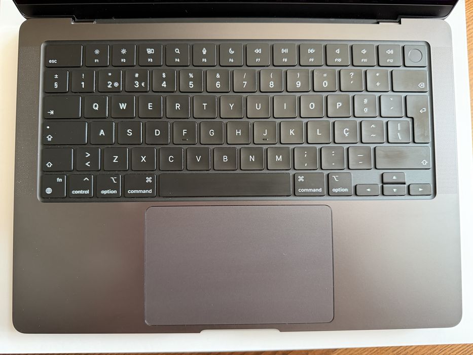 Macbook pro 14 M3 max 36GB/1TB 14/30