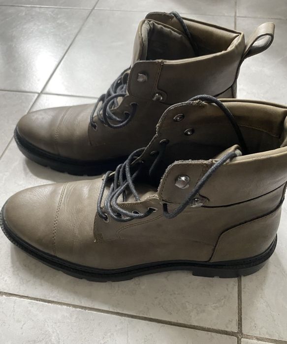 Botas Novas Pull e Bear