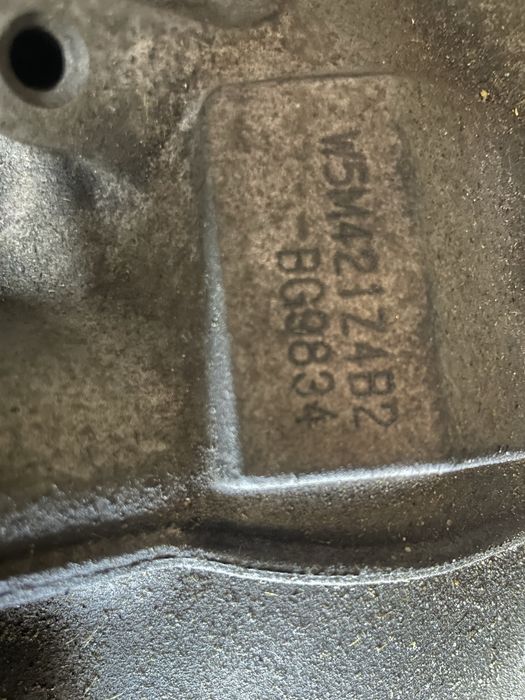 Мотор КОМПЛЄКТНИЙ Двигатель  Кпп  Mitsubishi Lanser Outlender 4G63 2.0