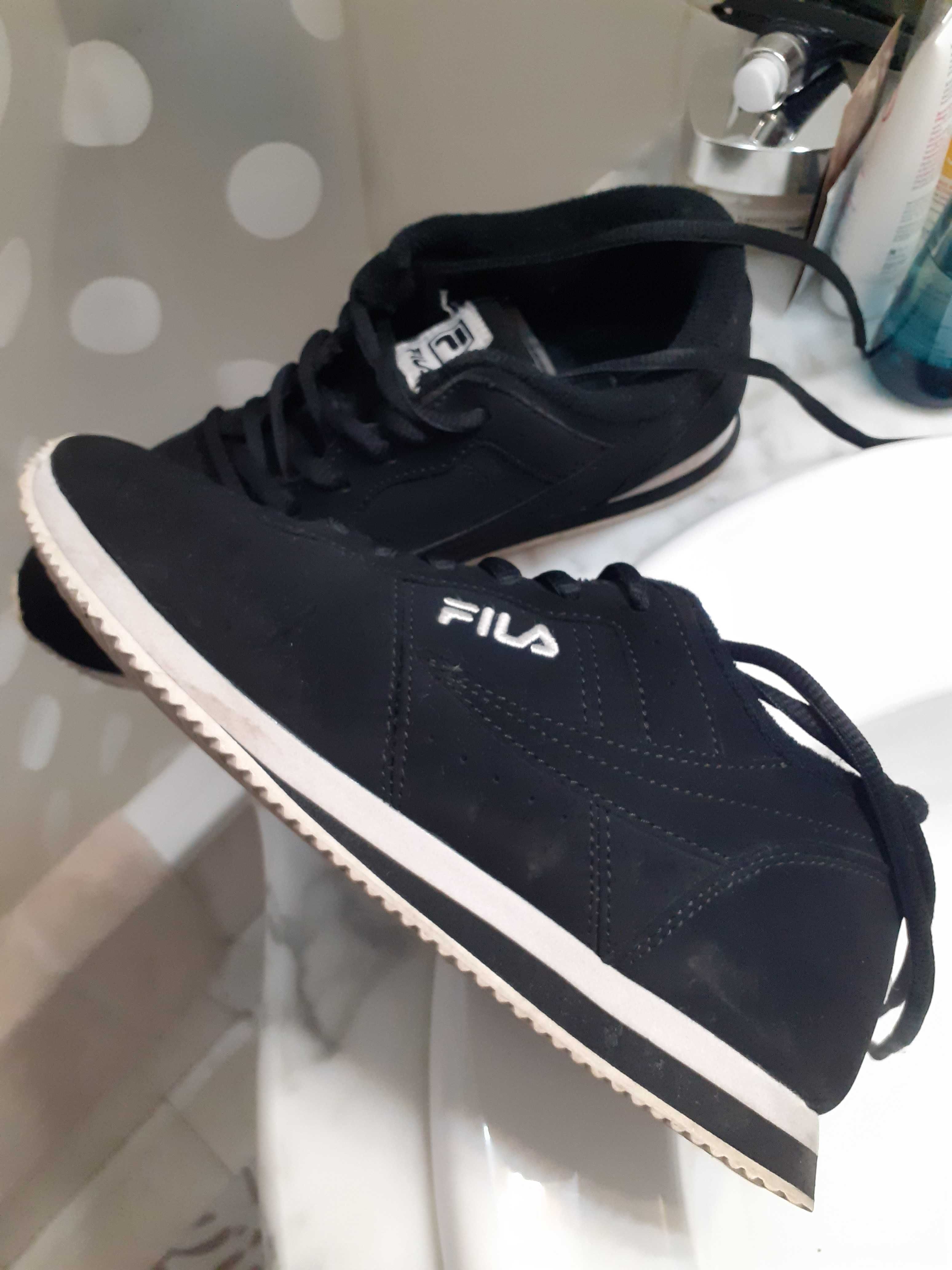 Ténis FILA tamanho 36/37