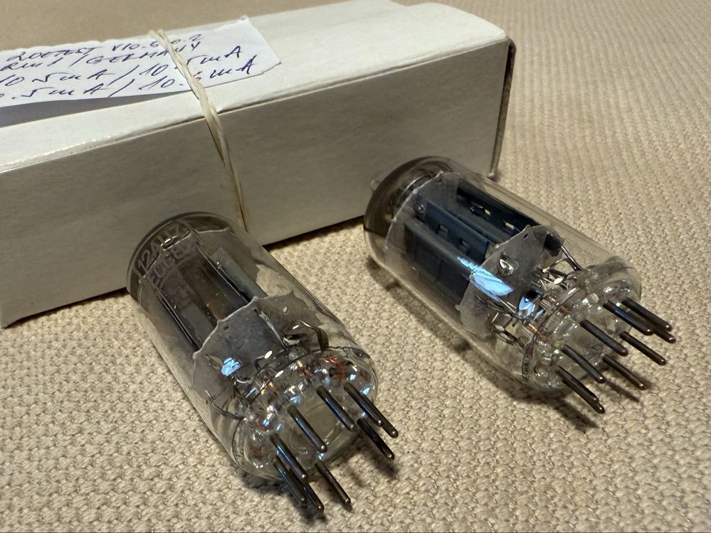 ECE82 12AU7 Marconi made in italy 1960 r.