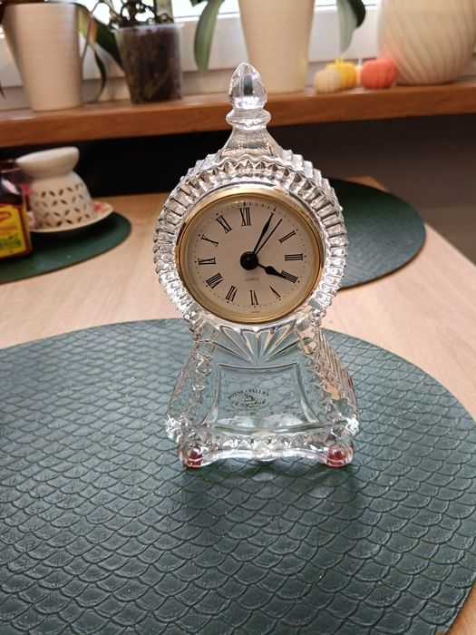 Zegarek kominkowy kryształ