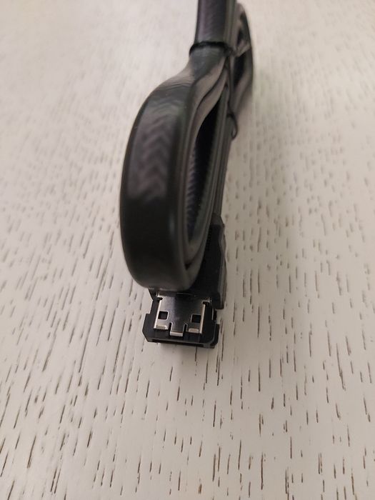 Nowy kabel SATA 0.8 m