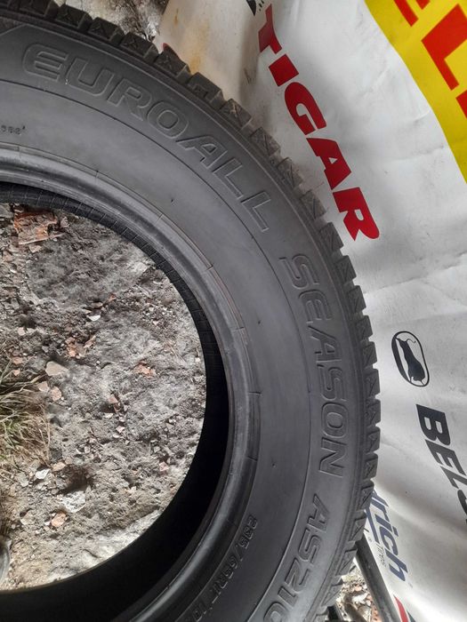 Зимові шини 235/65 R17 Falken euroall season as210 7,3мм