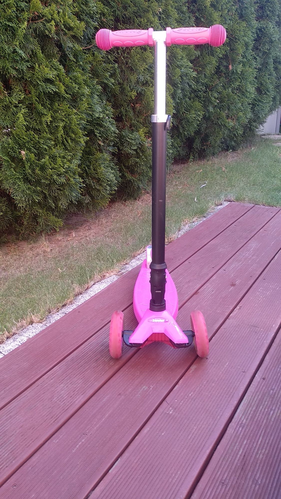 Hulajnoga trójkołowa scooter