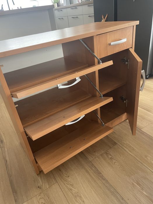 Szafka na buty w dobrym stanie