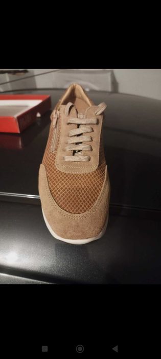 Tênis/ Sapatilhas como novos