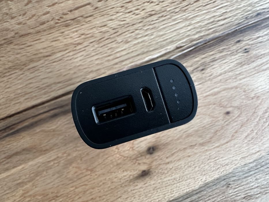 Powerbank Belkin z mozliwoscia ladowania Apple watcha