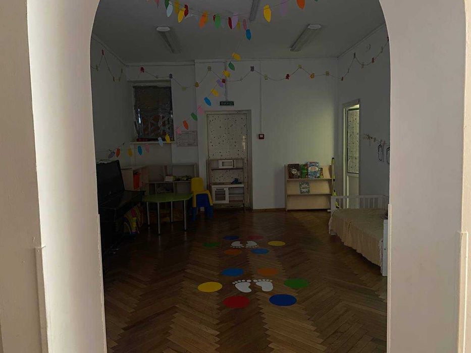 Оренда кімнати дит. простору, Сихів (р-н Довженка), доступно 4 кімнати