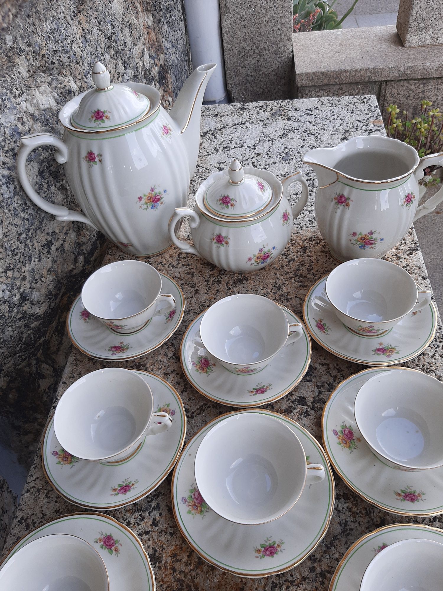 Serviço de Louça de Viana Vintage