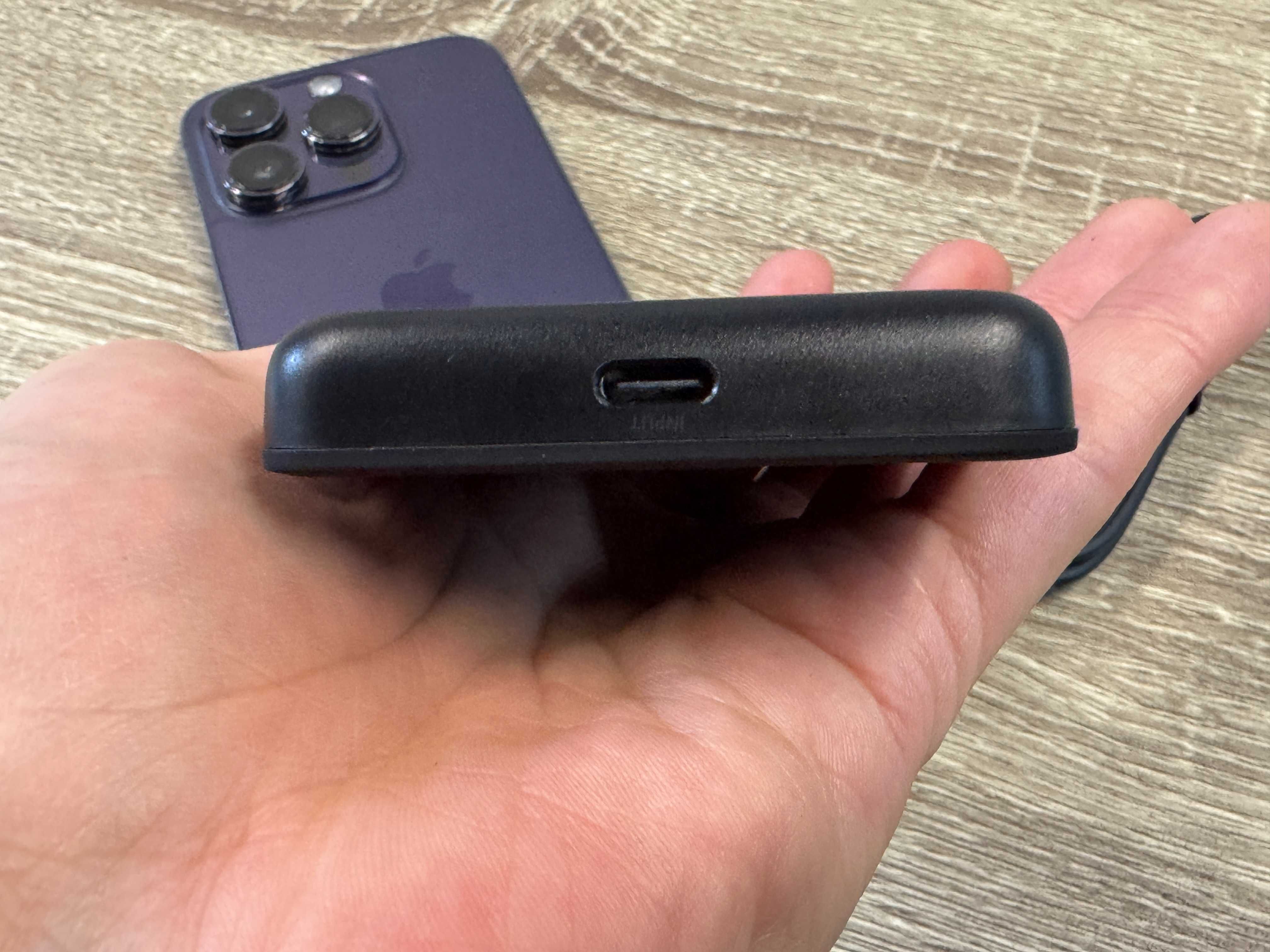 Портативний зарядний пристрій Belkin 2500mAh MagSafe Power Bank Black
