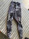 Vendo Calças de caça submarina OMER 5mm, L. Como novas (usei 1 vez)