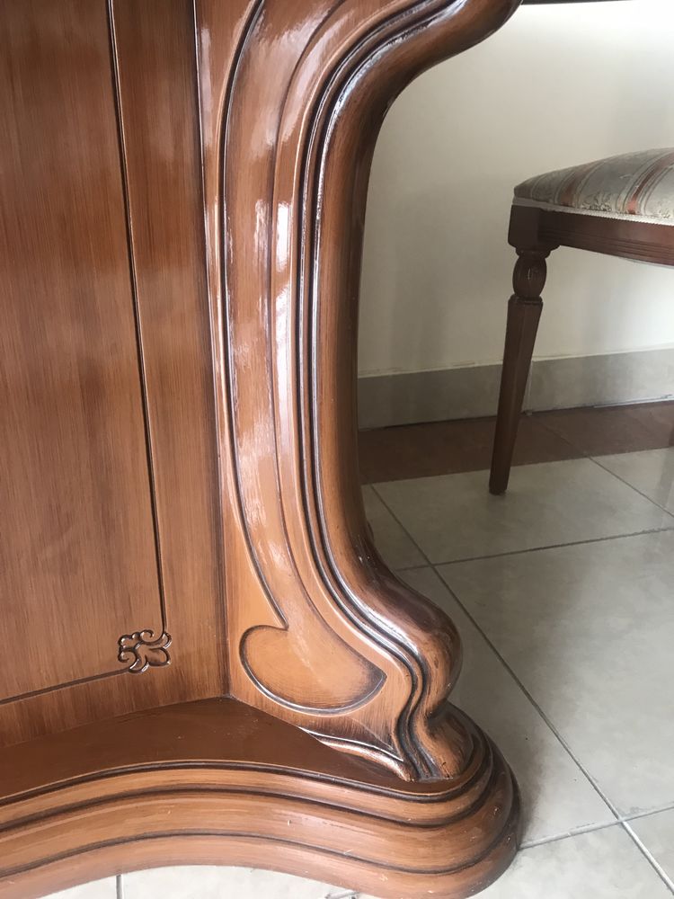 Sprzedam Stół z krzesłami- meble włoskie