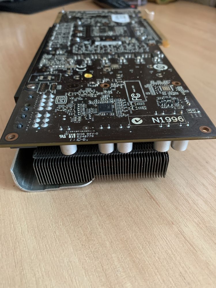 Видеокарта GTX 580 MSi Twin Forze ll/OC  1,5 gb.  384bit