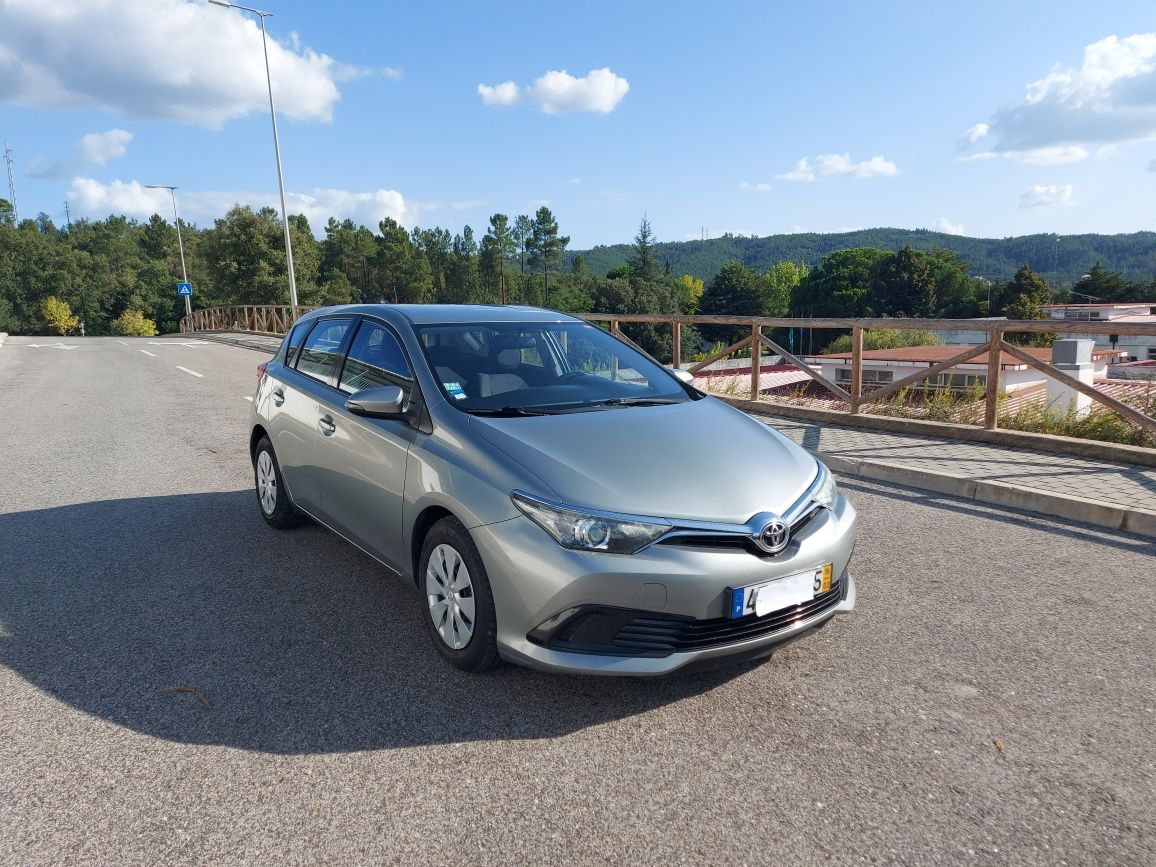 Toyota Auris Diesel 1.4 D4d 2016 90cv 6v Active+AC 1Dono Financiamento