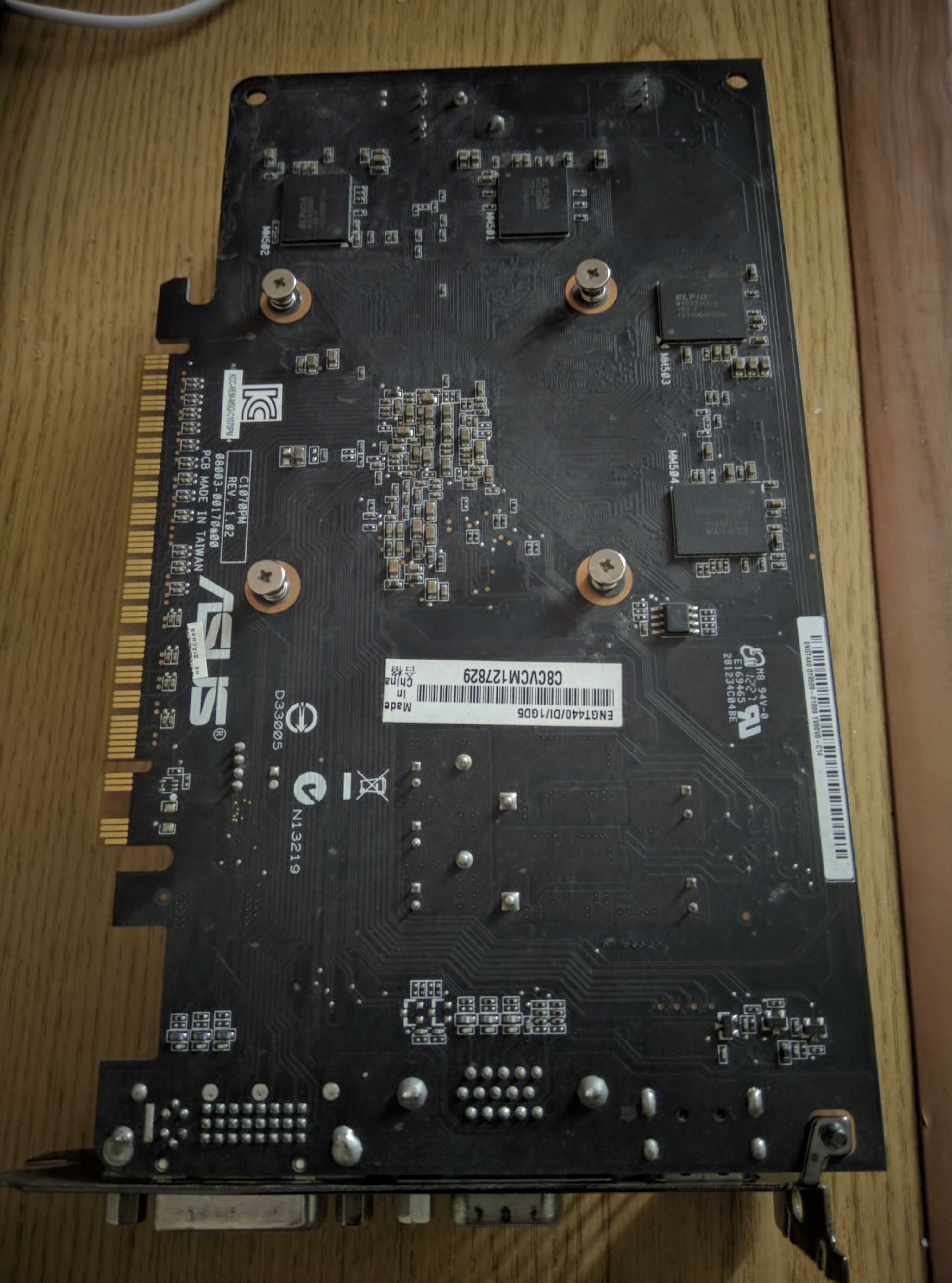 Видеокарта ASUS GT 440 1gb ddr5