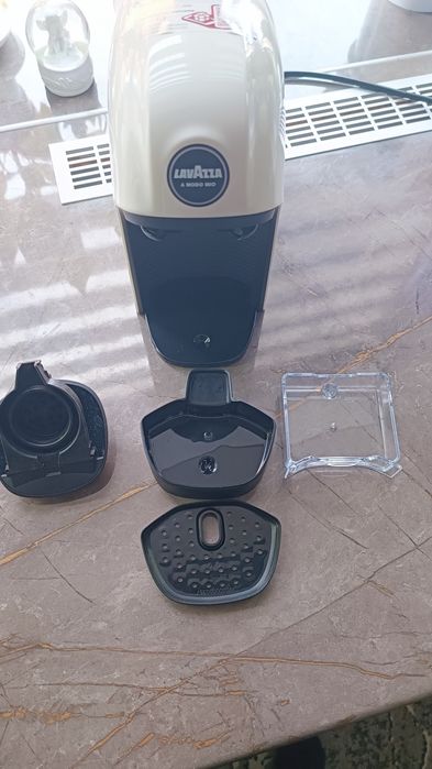 Кавоварка капсульна Lavazza a Modo Mio Tiny