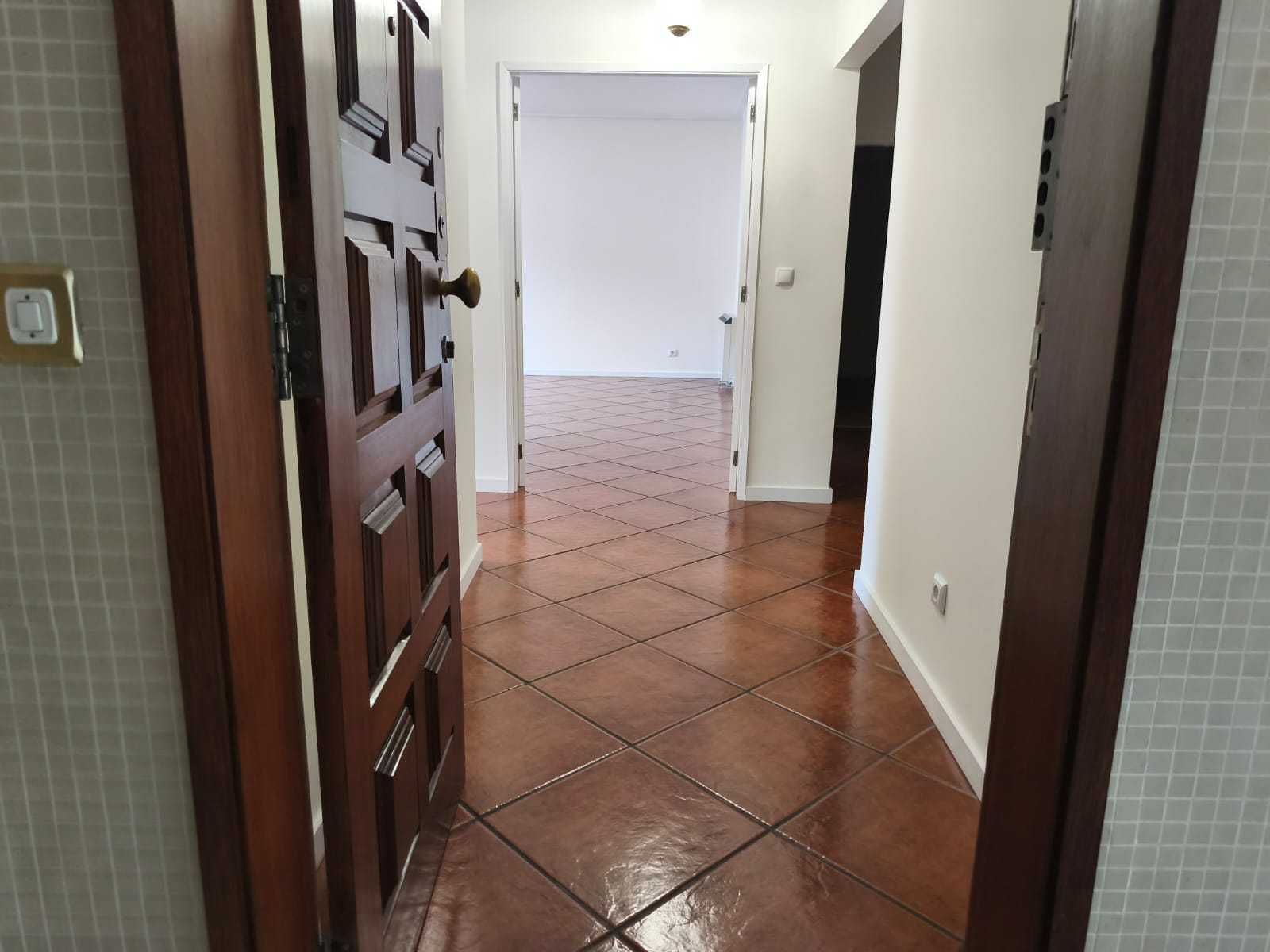 Apartamento T3 à venda em pleno coração da cidade de Lamego