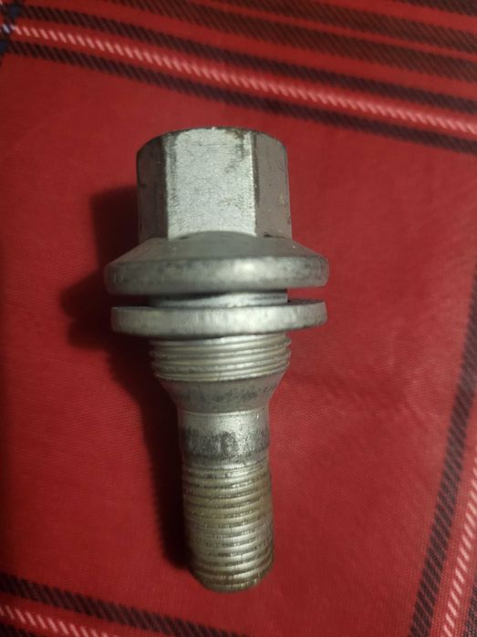 sprzedam alufelgi do Peugeot i opony Nokian 205/60 R16 komplet