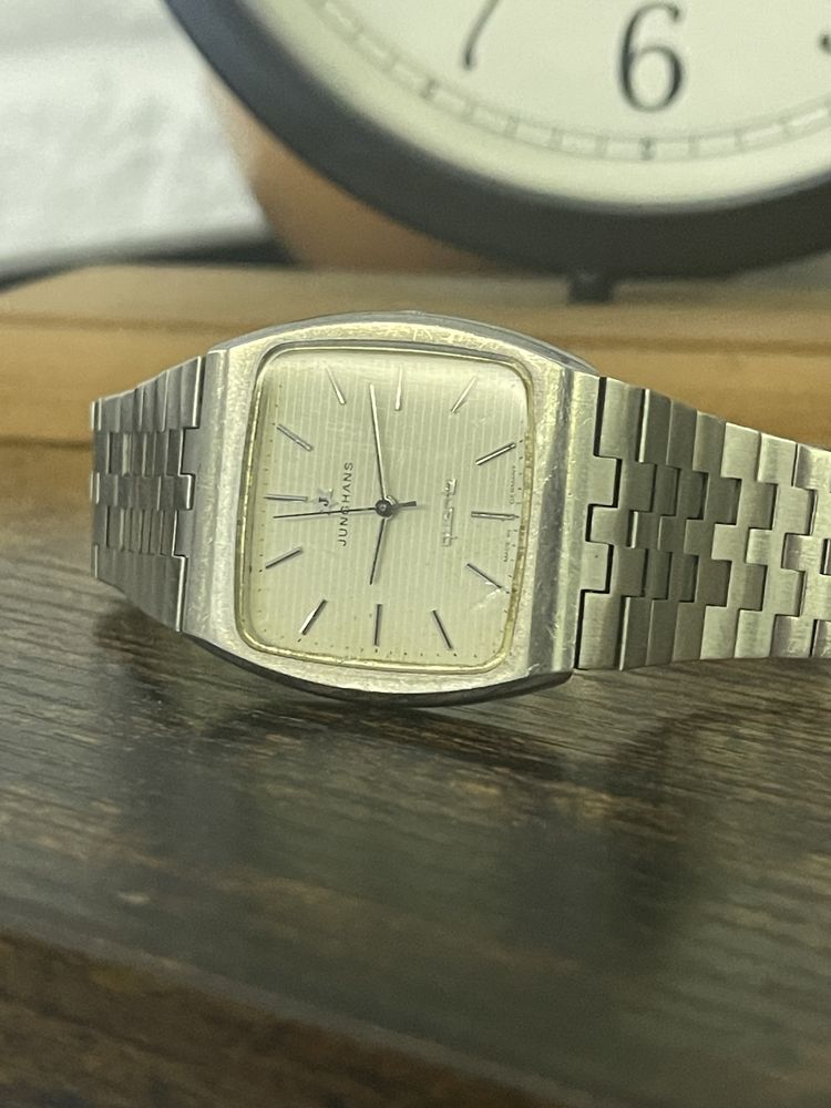 Junghans Quartz : 1979 rok