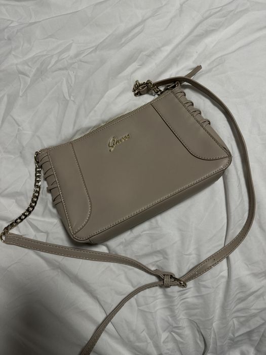 Torebka GUESS crossbody pudrowy róż