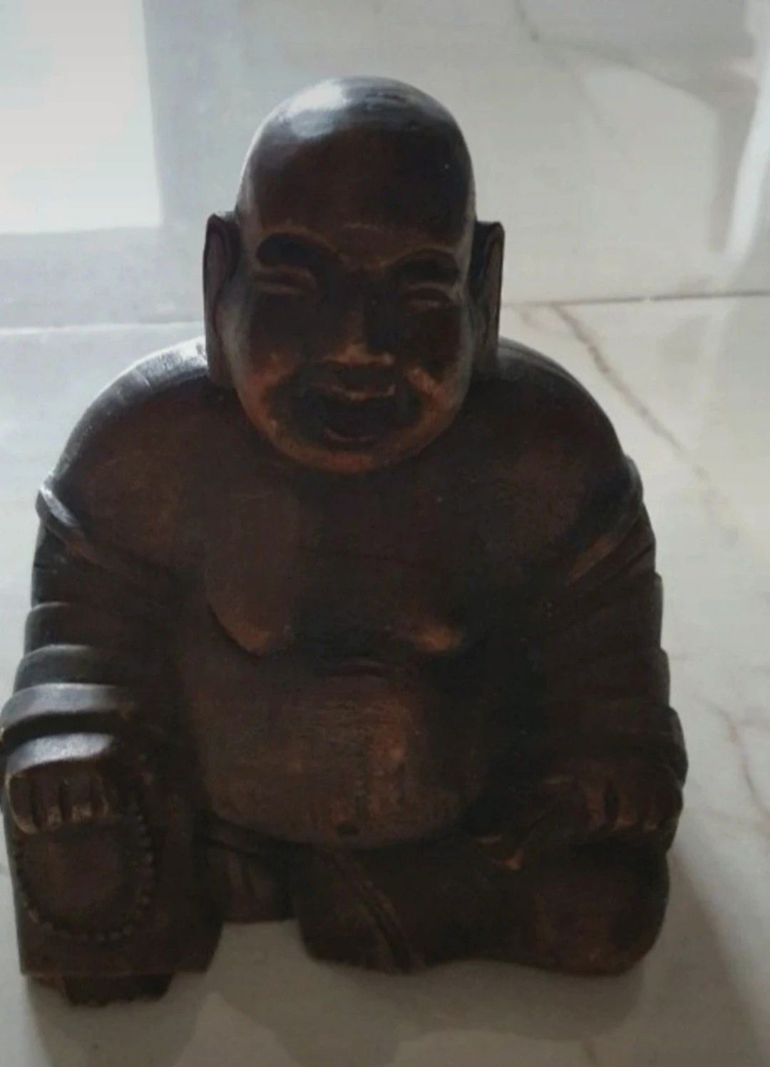 Budda gruby drzewo