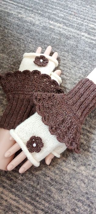 Wełniane rękawiczki bez palców. Mitenki damskie.