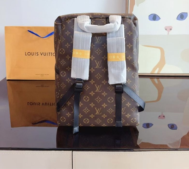 LOUIS VUITTON eclipse monogram мужской коричневый рюкзак портфель