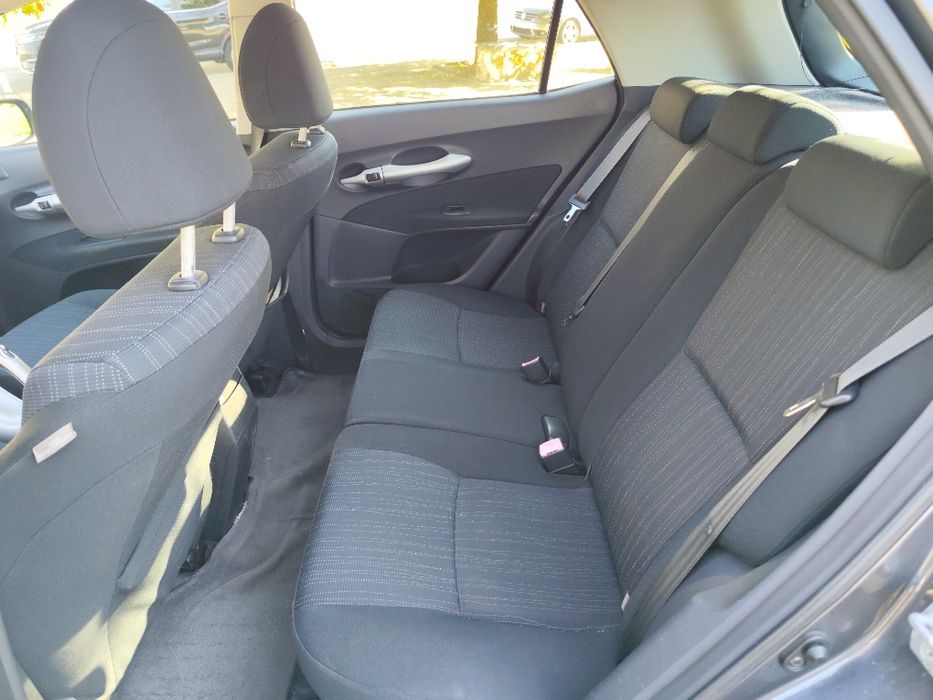 Toyota Auris 1.4 D4d 5 portas excelente estado geral