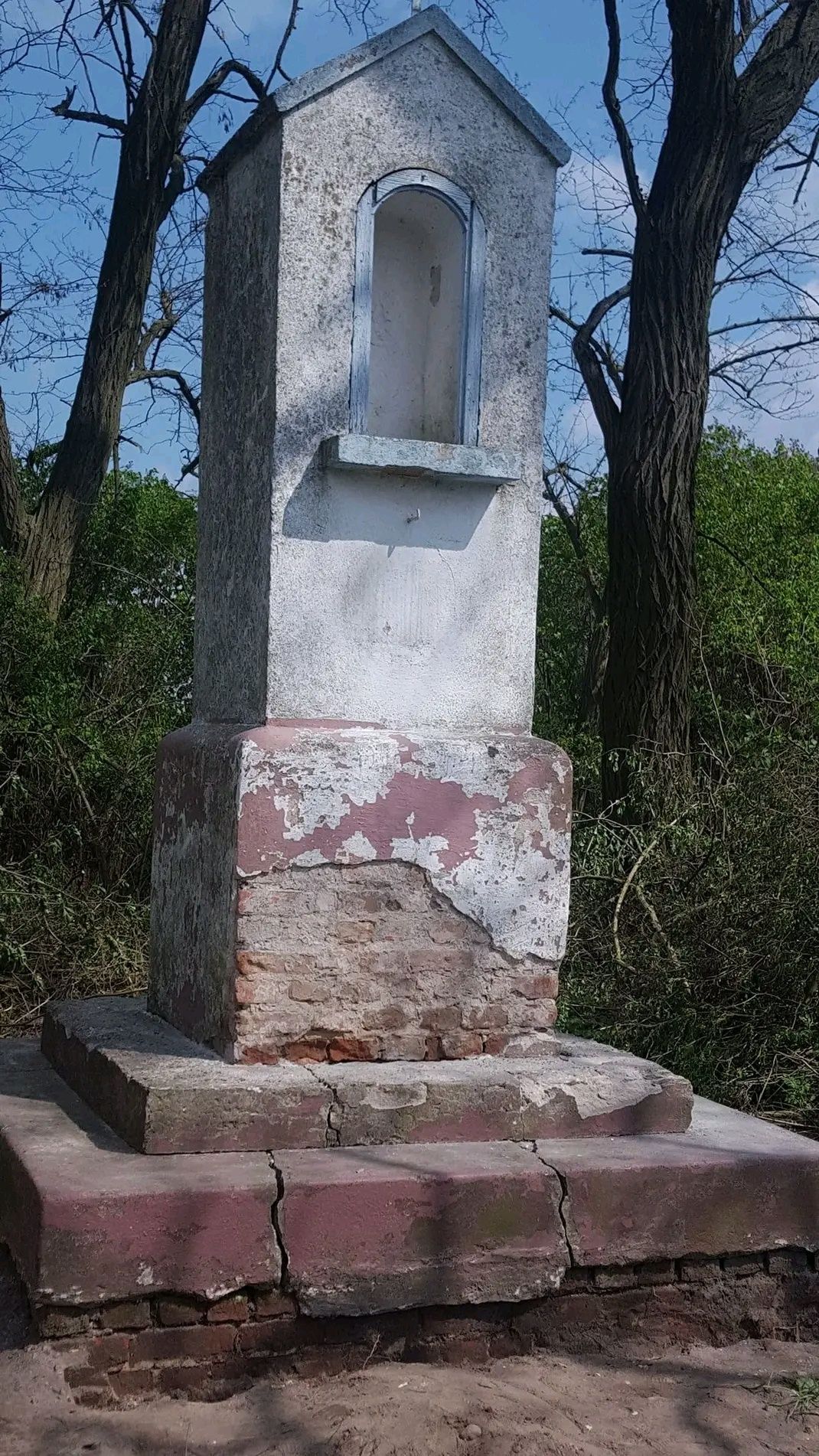 Odnawianie figur pomników grobów grawer
