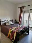 Cama de casal latão dourado e bordeaux