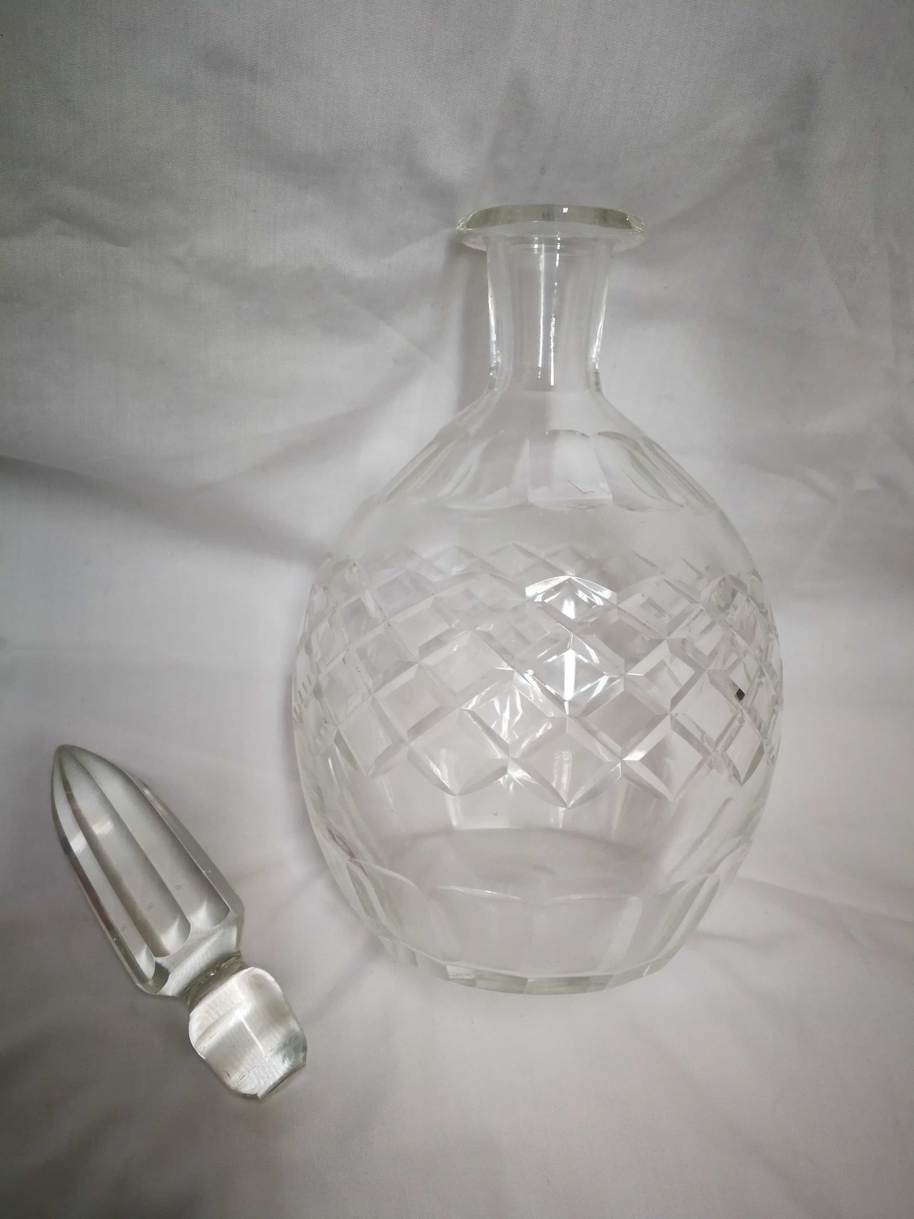 conjunto de cristal, licoreira, copos de conhaque e tijela