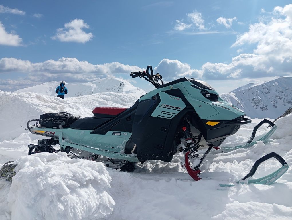 Skuter śnieżny Ski doo 2024 Turbo freeride 154