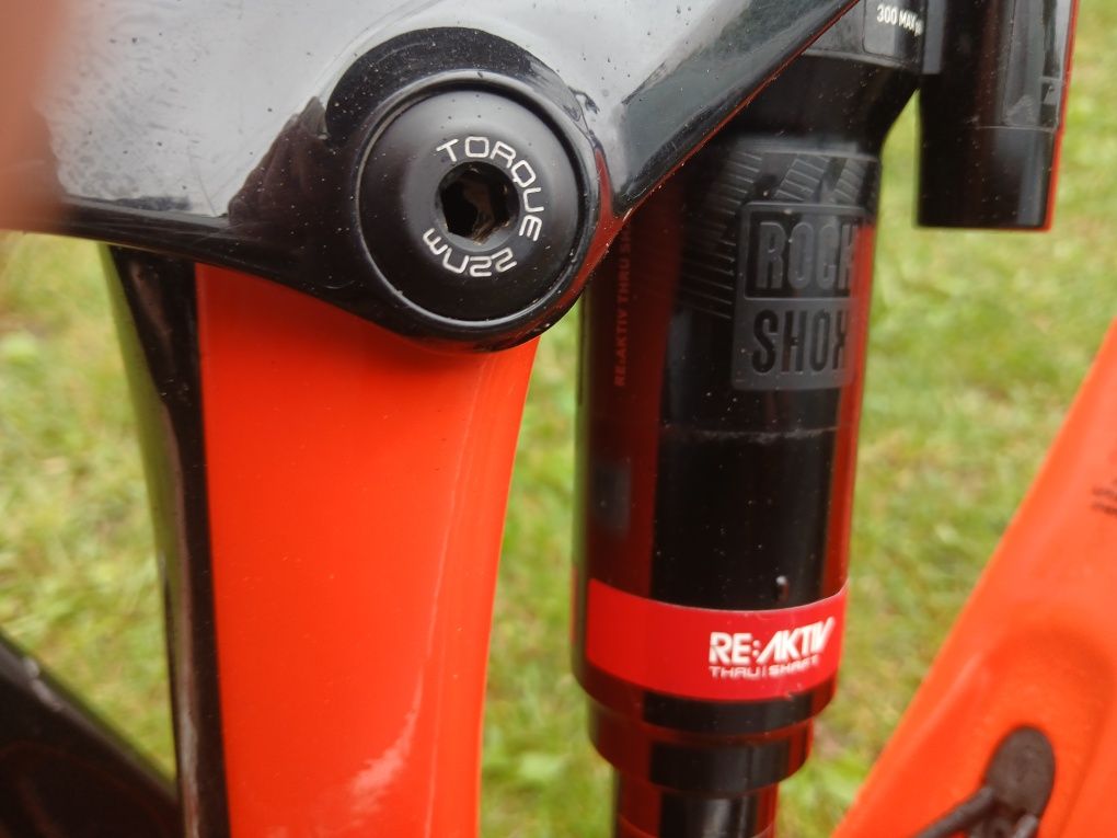 Rower wyczynowy Trek Slash 9.8 carbon
