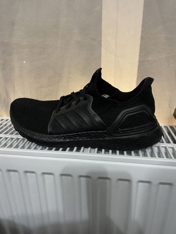 Кроссовки adidas UltraBoost 19 Black (G27508)