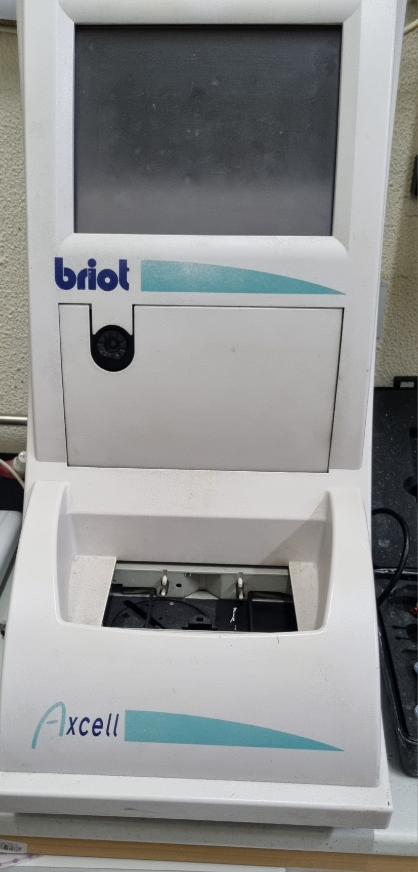 Venda de equipamento de optica