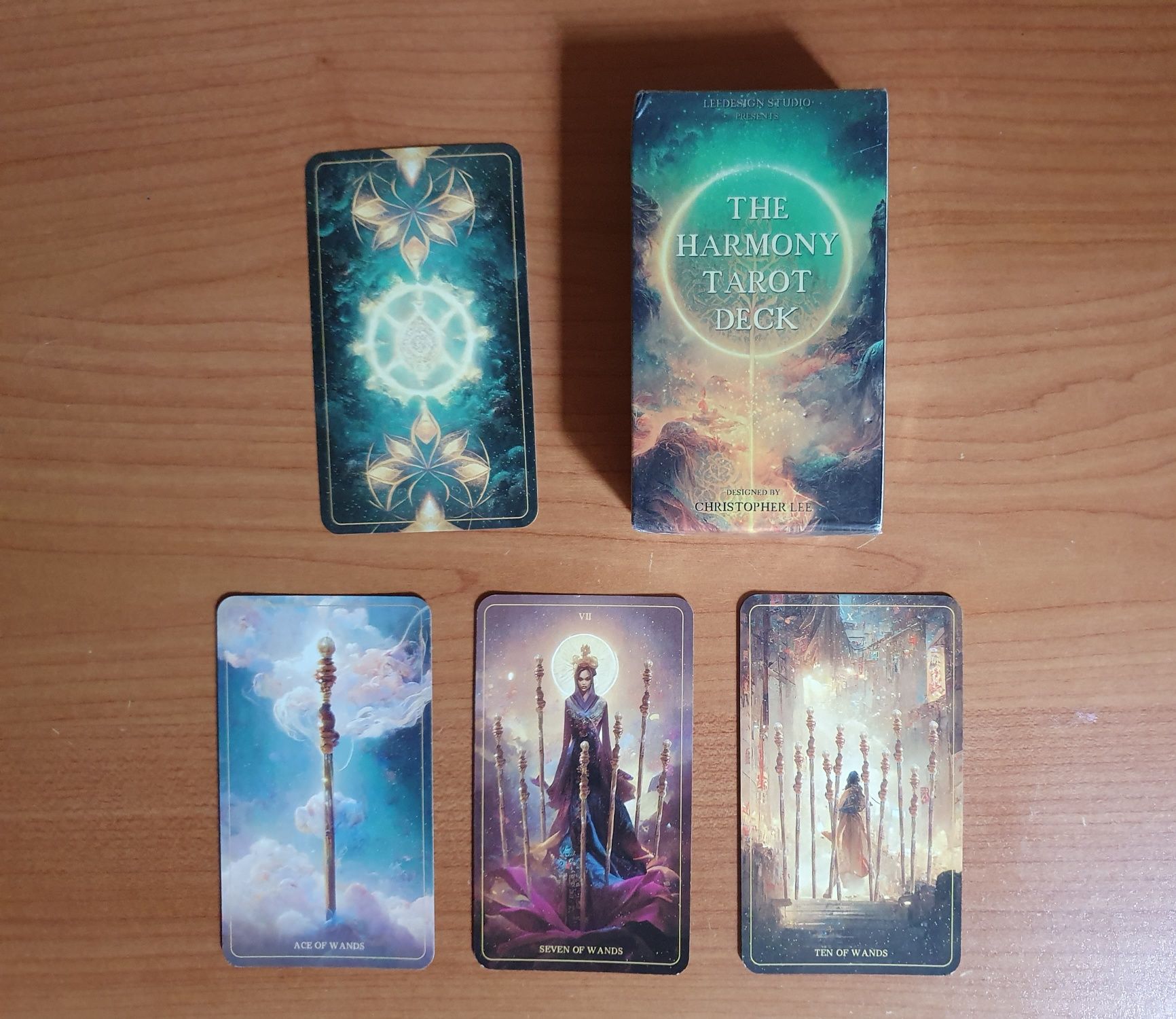 Sprzedam nowe karty The Harmony Tarot- eteryczne i zachwycające grafik