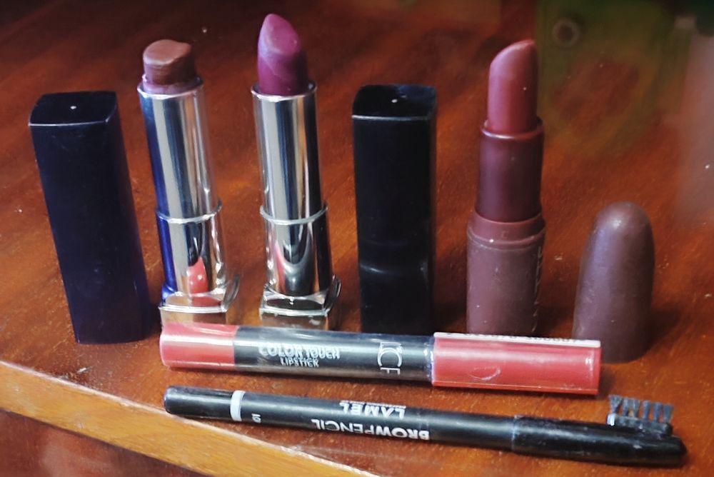 Корректоры Консилеры Тени Помады