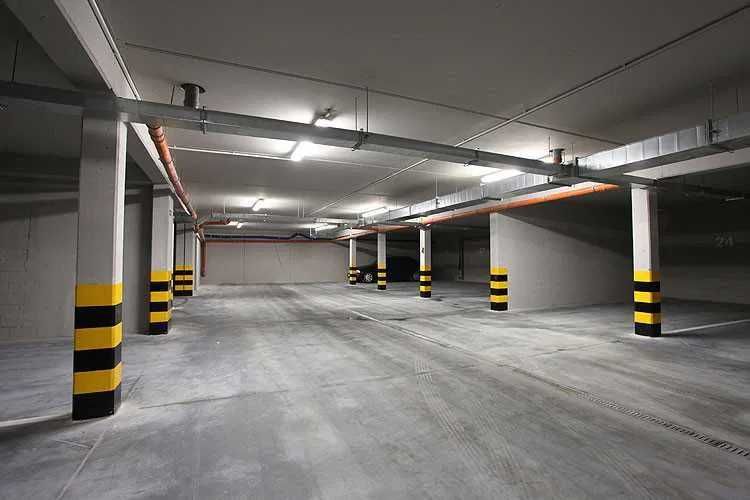 Miejsce parkingowe  w garażu podziemnym w bloku C Botanika Czyżyny