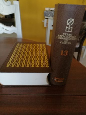 Vendo Enciclopédia Luso-Brasileira Como Nova 23 Volumes