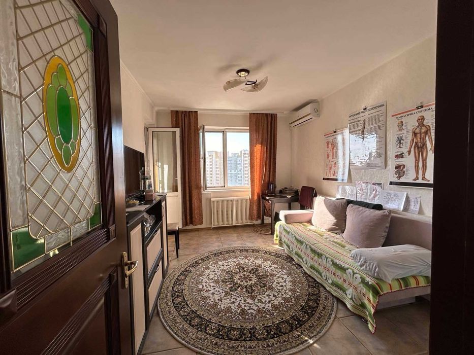 Продаж 1-кім.  метро Позняки Драгоманова 14  Дарницкий район