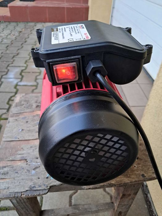 Motoreduktor  230V,1000W,85obr/min