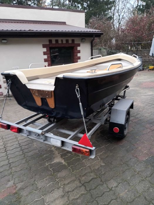 Łódź wędkarska + wozek transportowy